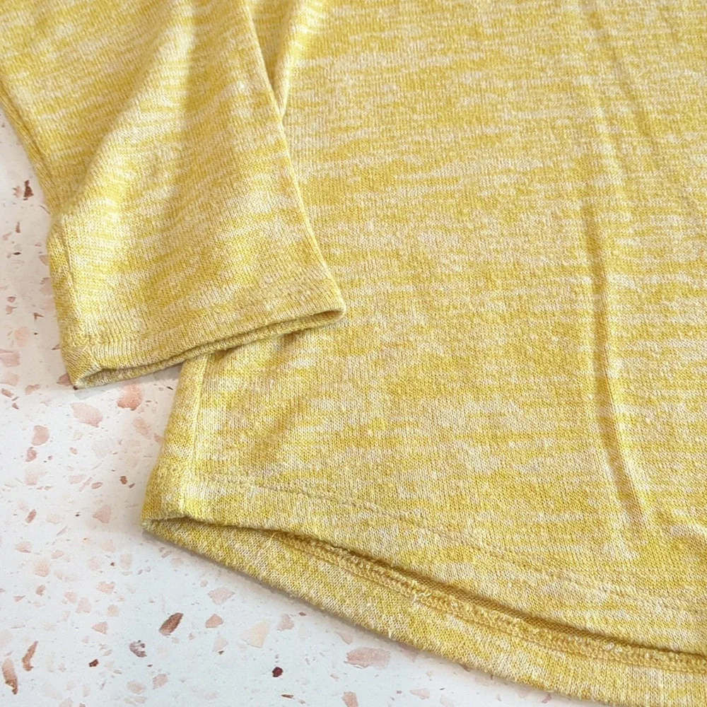 Old Navy | Golden Yellow Pullover Lightweight Sweater Long Sleeves | L